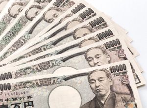 もしものときの傷病手当金！その金額と申請条件とは？（廻込2）